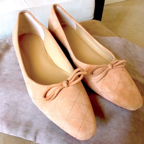 ANN TAYLOR Beige Tan Suede Ballet Flats 9 - Picture 1 of 8